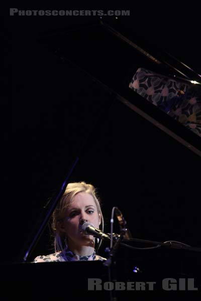 AGNES OBEL - 2012-07-09 - PARIS - Salle Pleyel - 